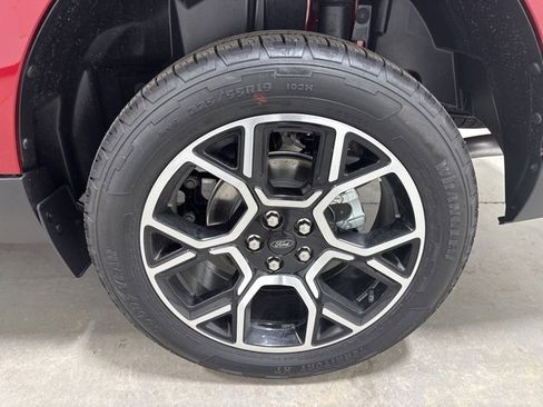 New 2025 Ford Maverick Lariat w/ 4K Tow Package image 8