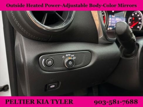 Used 2022 Chevrolet Blazer LT image 18