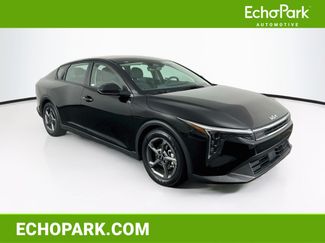 Used 2025 Kia K4 FWD video 1