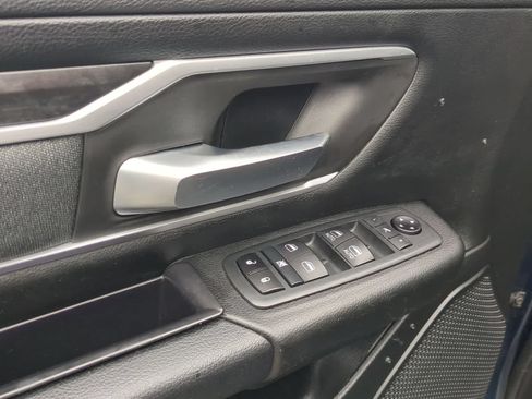 Used 2020 RAM 1500 Big Horn AWD/4WD image 18