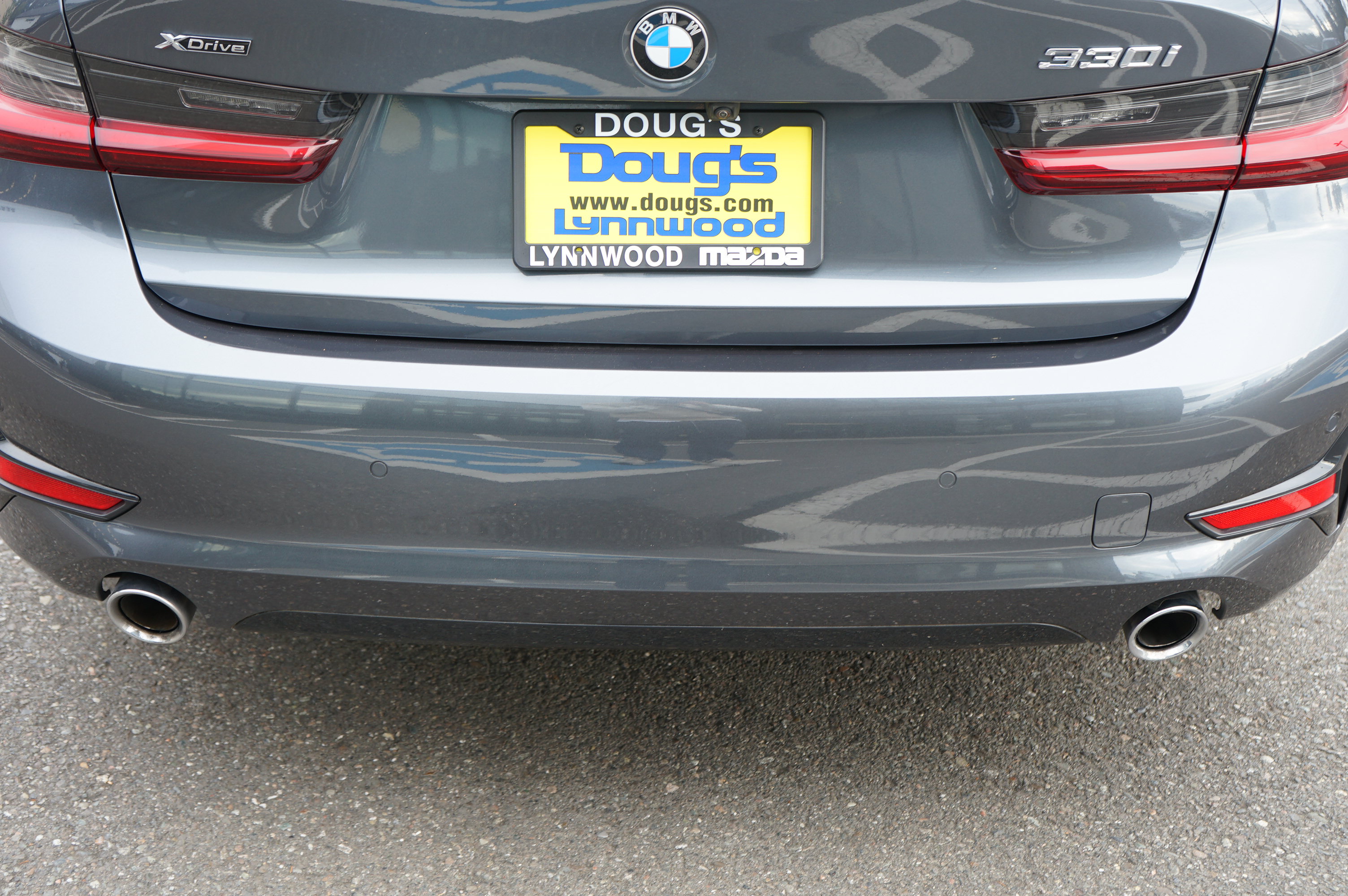 Used 2022 BMW 330i xDrive Sedan w/ Premium Package 2 AWD/4WD image 12