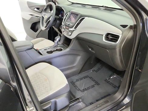 Used 2022 Chevrolet Equinox LS w/ LS Convenience Package FWD image 27