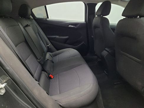 Used 2018 Chevrolet Cruze LT w/ Convenience Package image 19