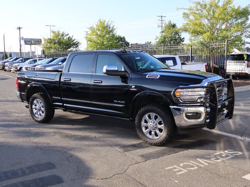 Used 2021 RAM 2500 Limited AWD/4WD image 2