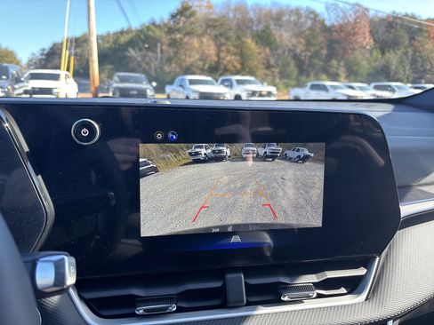 New 2026 Chevrolet Equinox LT w/ Convenience Package II image 20