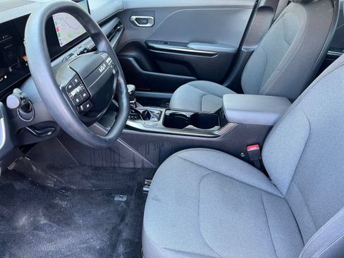 Used 2025 Kia K4 FWD image 30