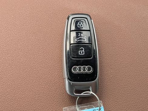 Used 2023 Audi Q7 2.0T Premium AWD/4WD image 32