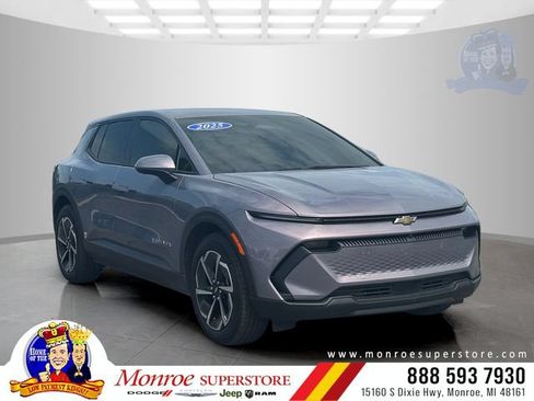 Used 2025 Chevrolet Equinox EV LT w/ Comfort Package FWD image 1