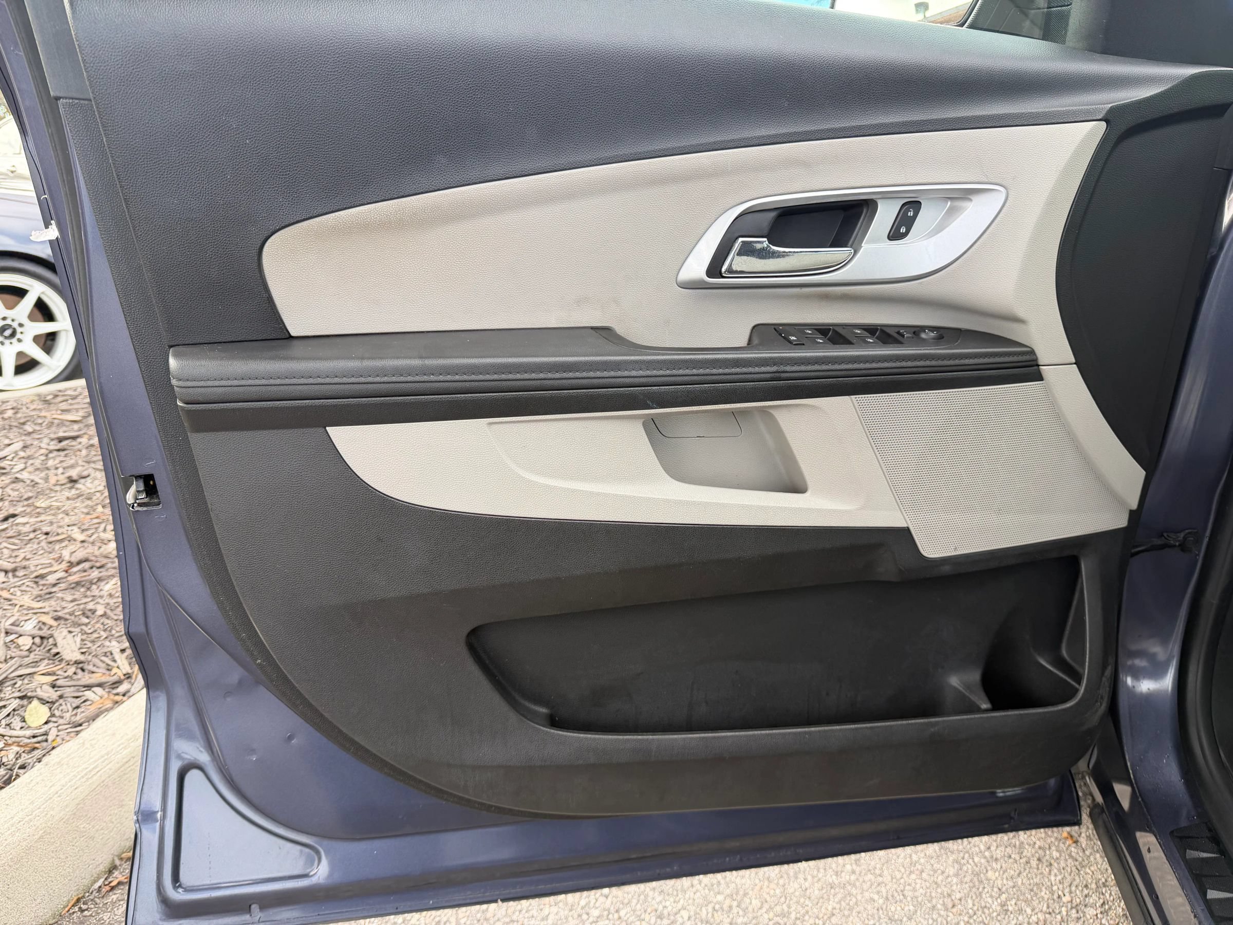 Used 2013 Chevrolet Equinox LS FWD image 9