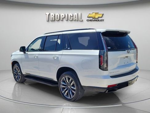 Used 2024 Cadillac Escalade Sport image 2