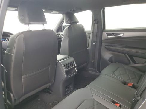 Used 2026 Volkswagen Atlas Cross Sport SE image 13