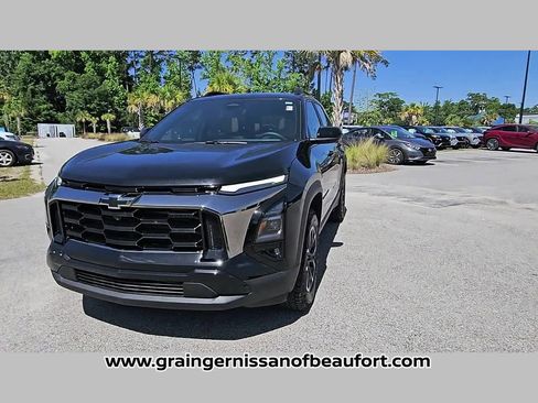 Used 2025 Chevrolet Equinox ACTIV w/ Safety and Technology Package FWD image 23