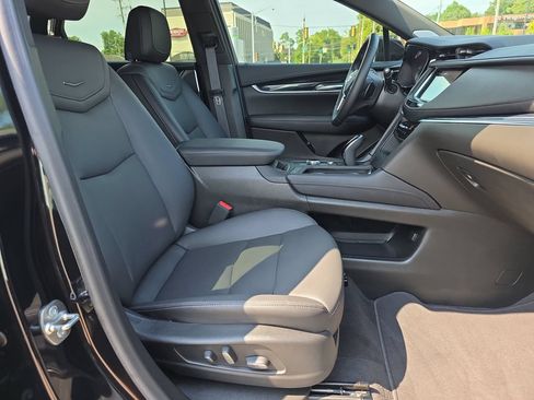 Used 2024 Cadillac XT5 Premium Luxury w/ Technology Package FWD image 15