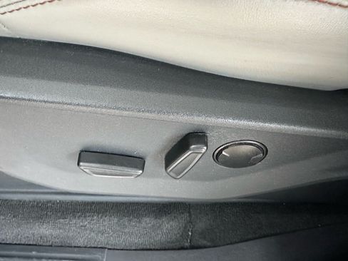 Certified 2025 Ford Expedition Active AWD/4WD image 30
