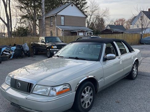 Used 2004 Mercury Grand Marquis LS RWD image 1