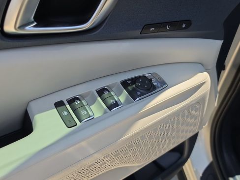 New 2026 Kia Carnival SX FWD image 21