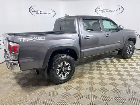 Certified 2023 Toyota Tacoma TRD Off-Road AWD/4WD image 7