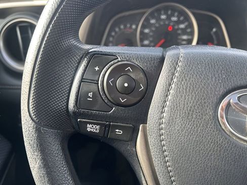 Used 2014 Toyota RAV4 XLE image 24
