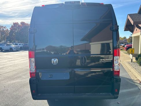 New 2025 RAM ProMaster 3500 w/ Power Group image 7
