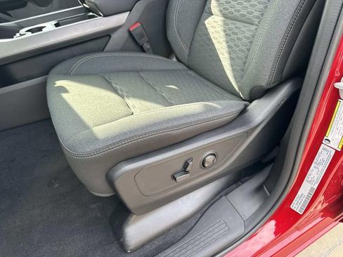 New 2026 RAM 1500 4x4 Crew Cab image 18