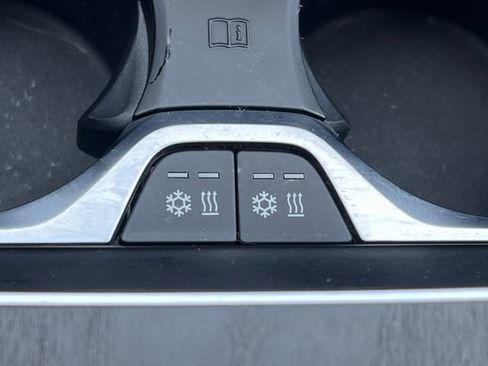 Used 2021 BMW X7 M50i AWD/4WD image 37
