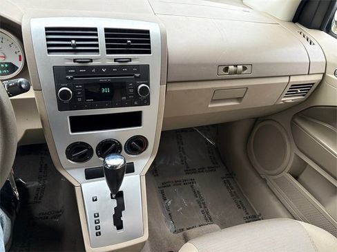 Used 2009 Dodge Caliber SXT image 14