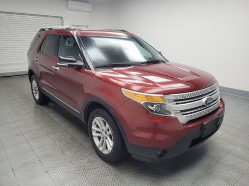 Used 2014 Ford Explorer XLT image 13