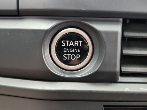 Used 2024 Nissan Pathfinder S AWD/4WD image 18