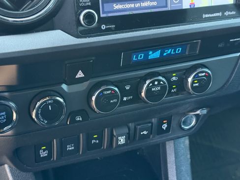 Used 2023 Toyota Tacoma TRD Off-Road w/ Advanced Technology Package AWD/4WD image 20