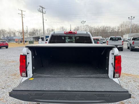Used 2024 Chevrolet Colorado LT w/ LT Convenience Package II image 25
