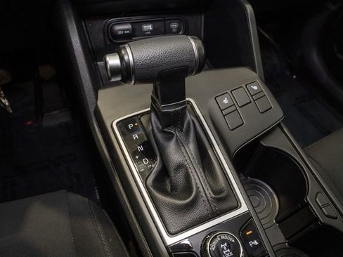 Used 2023 Kia Sportage LX image 15
