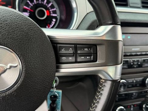 Used 2013 Ford Mustang GT Premium w/ Security Pkg RWD image 17