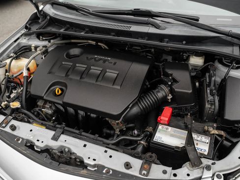 Used 2013 Toyota Corolla LE Special Edition image 22