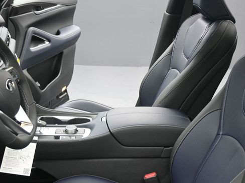 New 2026 INFINITI QX60 Sport w/ Dark Cargo Package image 18