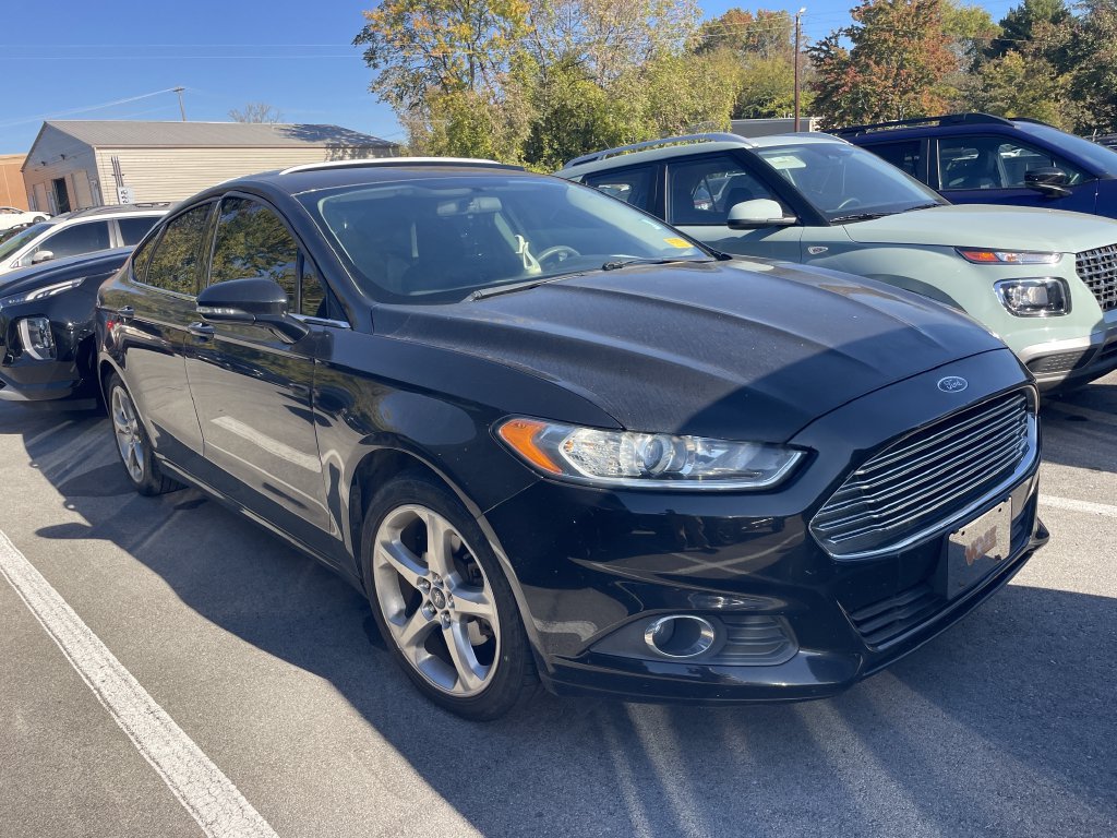 Used 2014 Ford Fusion SE FWD image 1