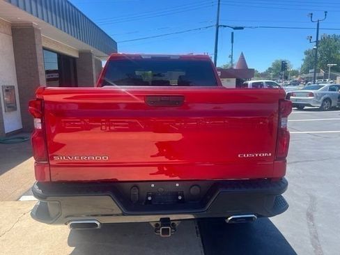 Used 2020 Chevrolet Silverado 1500 Custom Trail Boss w/ Custom Convenience Package AWD/4WD image 5