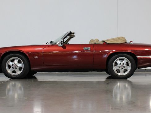 Used 1995 Jaguar XJS 4.0 Convertible RWD image 27