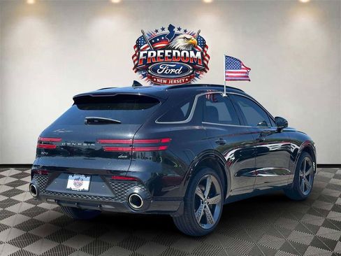 Used 2023 Genesis GV70 2.5T w/ Sport Prestige Package AWD/4WD image 4