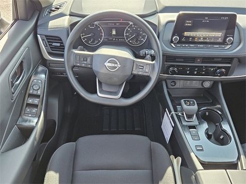 New 2026 Nissan Rogue S image 7