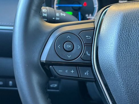 Certified 2024 Toyota Venza XLE image 29