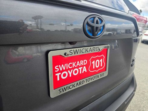 Used 2020 Toyota RAV4 XLE w/ Convenience Package AWD/4WD image 13