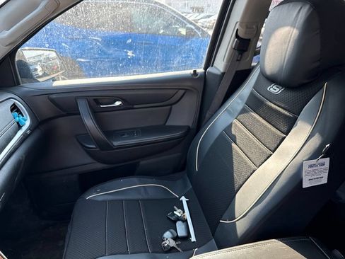 Used 2014 Chevrolet Traverse LT w/ All-Star Edition FWD image 12