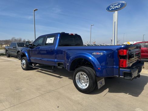 New 2026 Ford F450 Platinum image 3