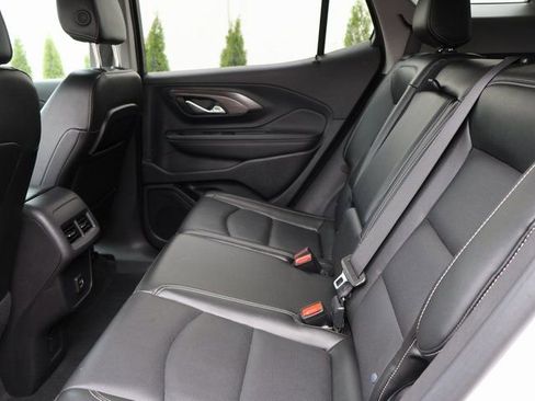 Certified 2024 GMC Terrain SLT AWD/4WD image 16