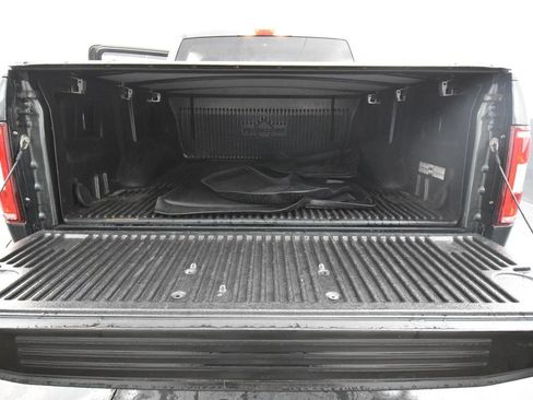 Used 2018 Ford F150 XLT w/ XTR Package image 12