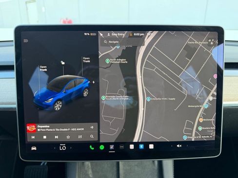 Used 2022 Tesla Model Y Long Range AWD/4WD image 32