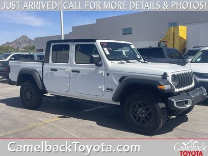 Used 2025 Jeep Gladiator Sport