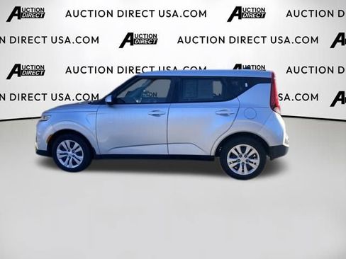 Used 2020 Kia Soul LX image 8