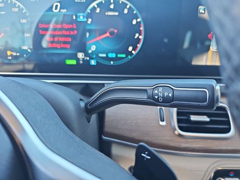 Used 2020 Mercedes-Benz GLE 450 4MATIC image 26