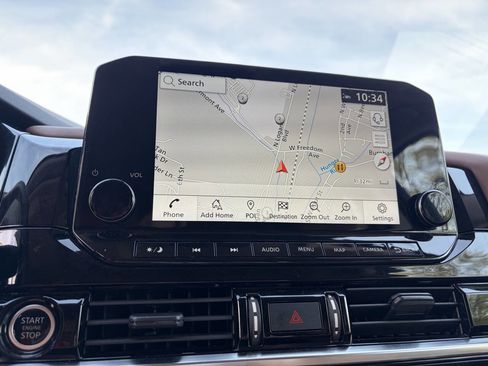 Used 2023 Nissan Pathfinder Platinum image 26